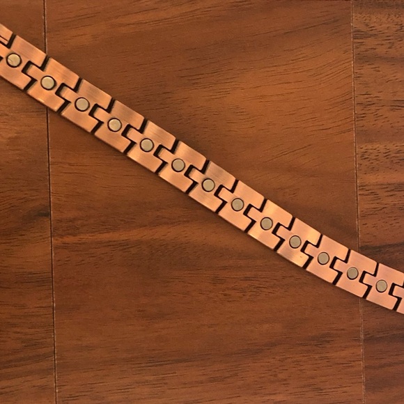 Antique Copper Tone Magnetic Link Bracelet - Arthritis Pain Relieve Bracelet - Picture 4 of 5